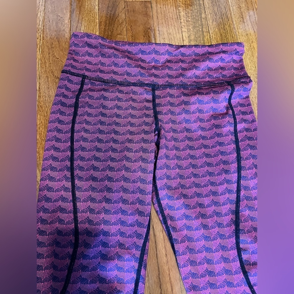 Vineyard vines size S crop performance leggings - Picture 8 of 8
